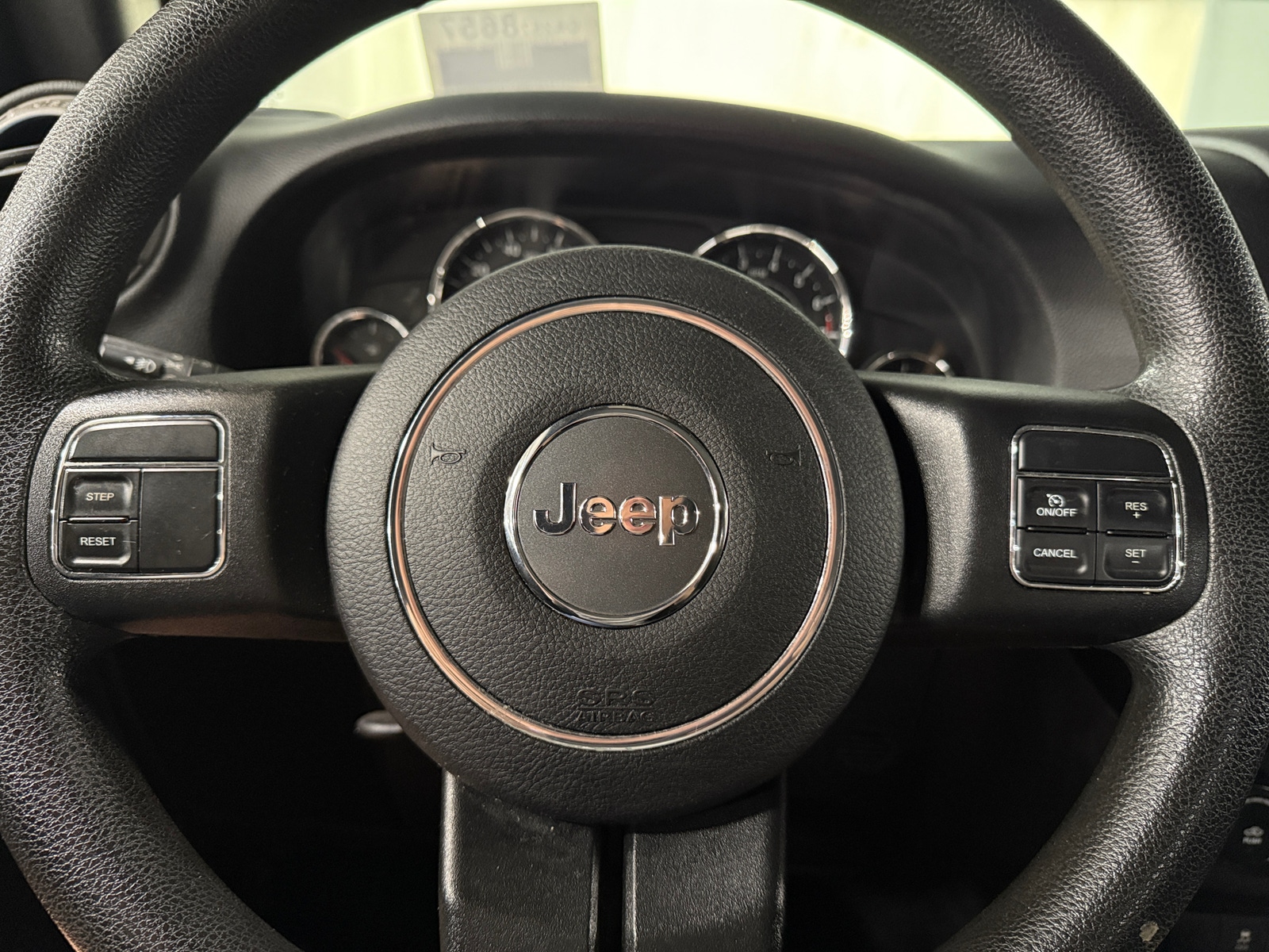 Thumbnail: 2015 Jeep Wrangler - 5