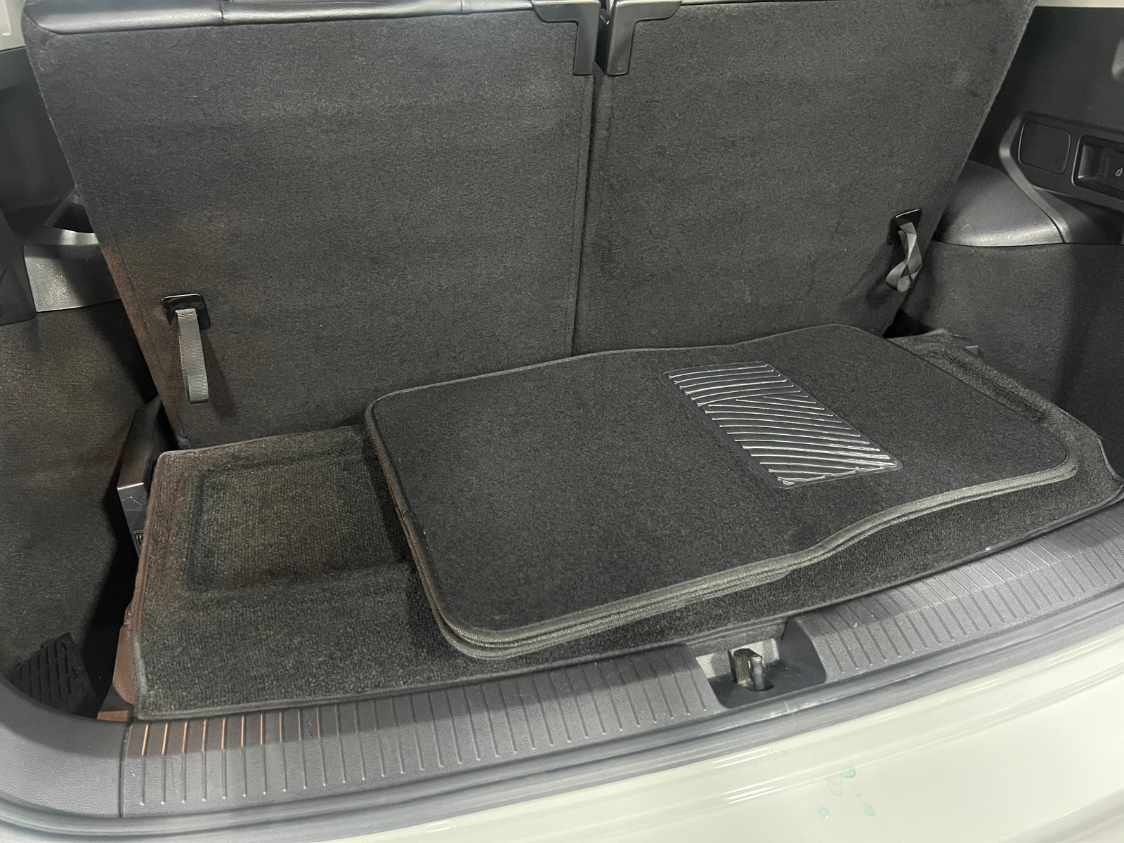 Thumbnail: 2019 Volkswagen Tiguan - 6