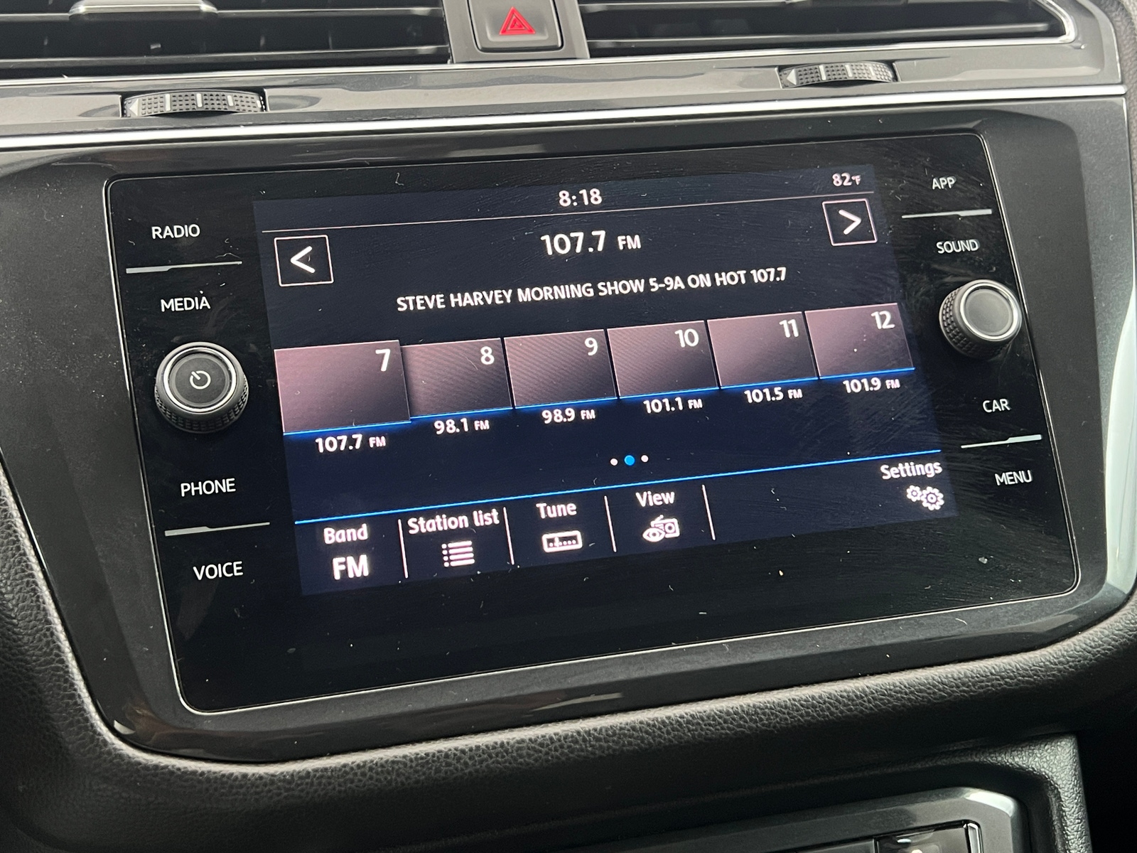 Thumbnail: 2019 Volkswagen Tiguan - 3
