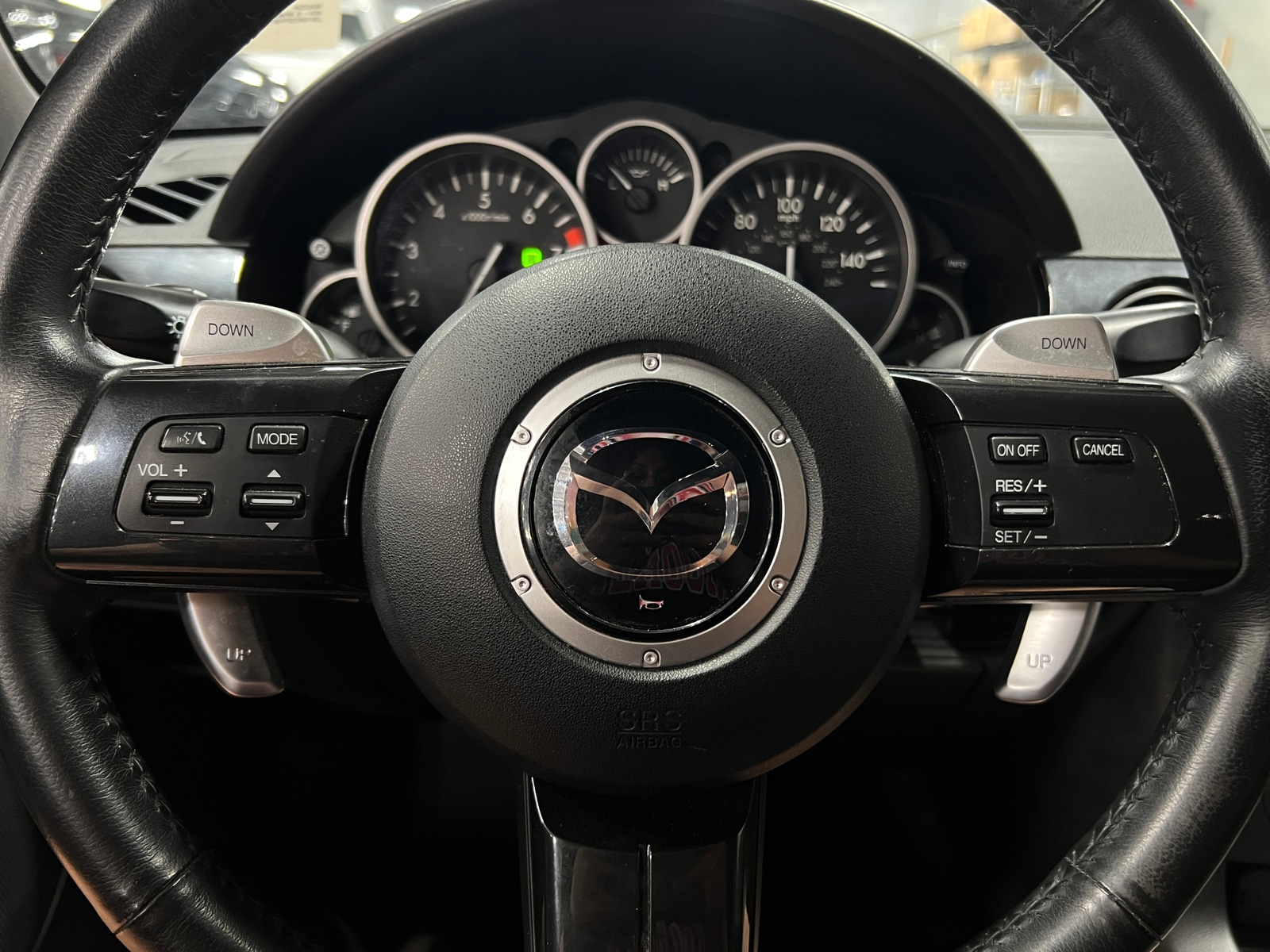 Thumbnail: 2015 Mazda MX-5 Miata - 4