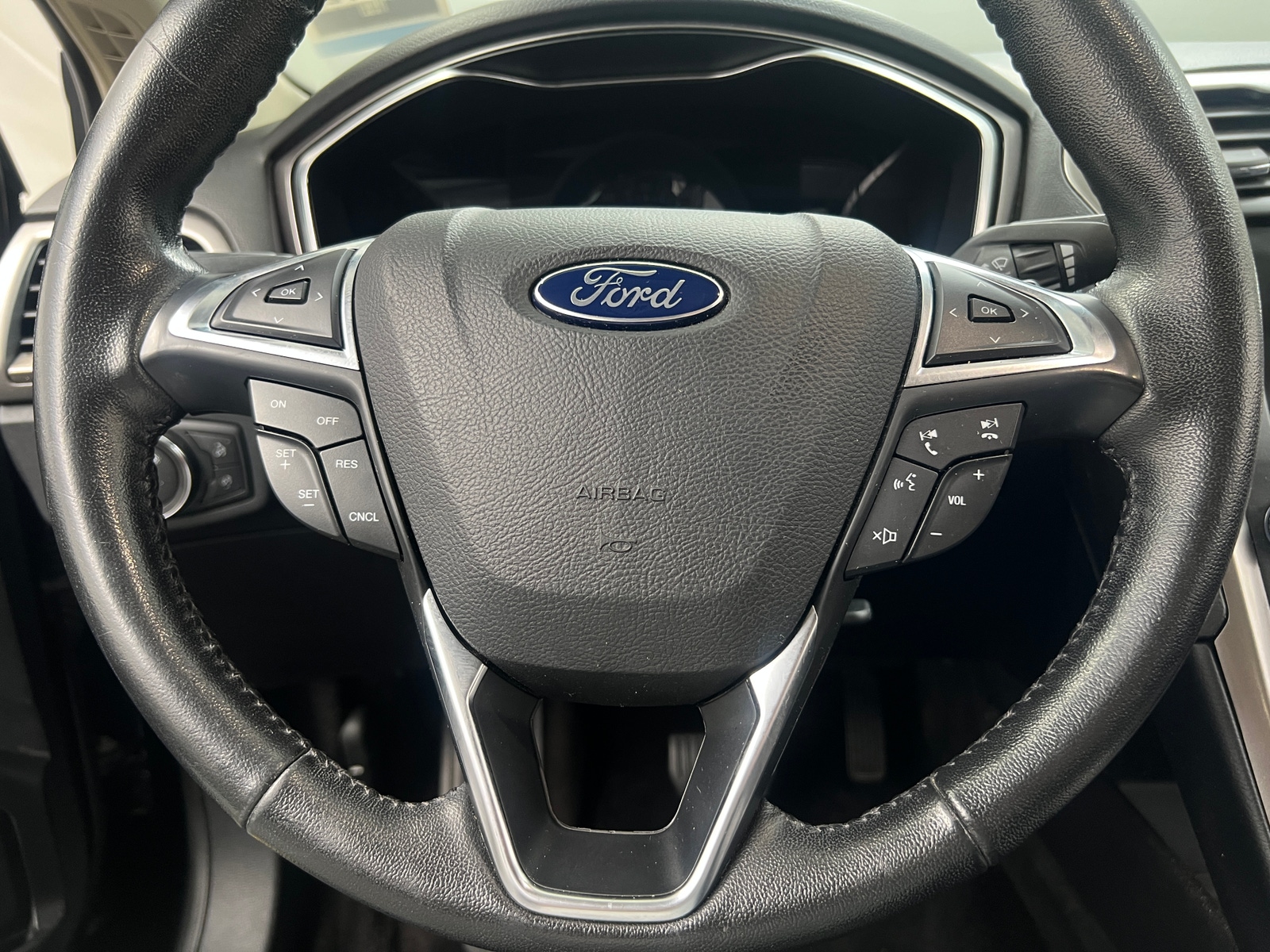 Thumbnail: 2017 Ford Fusion - 5