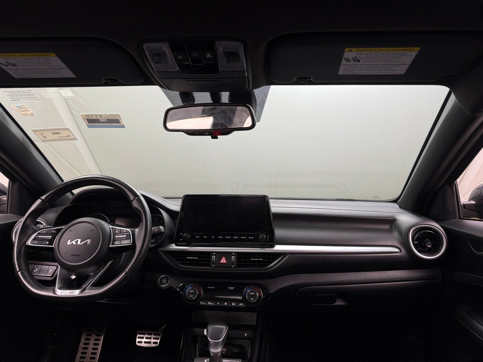 Thumbnail: 2023 Kia Forte - 3