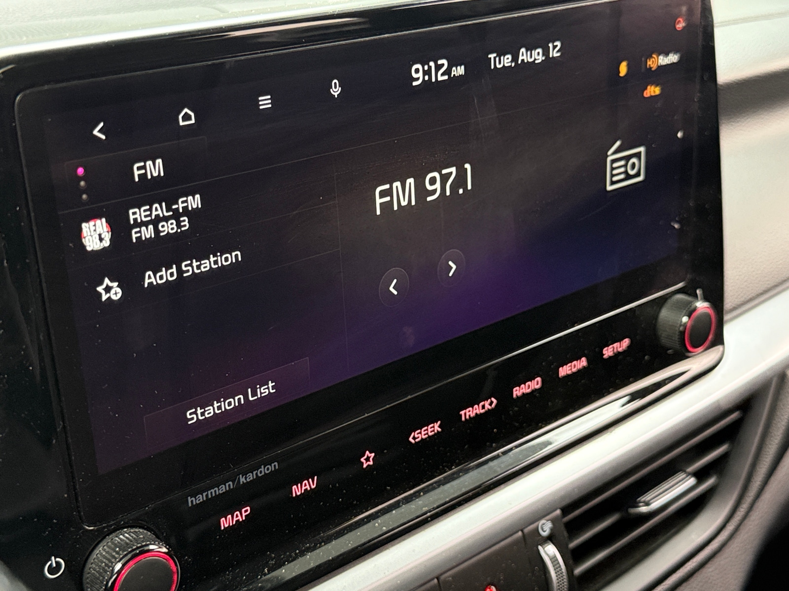 Thumbnail: 2023 Kia Forte - 4