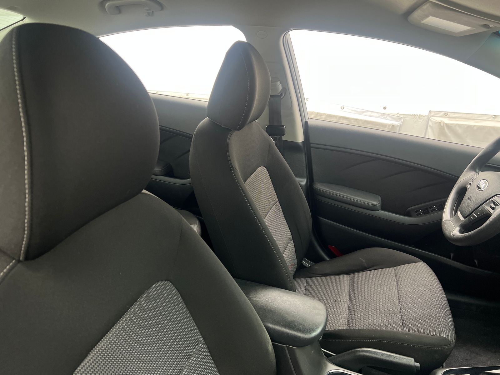 Thumbnail: 2017 Kia Forte - 2