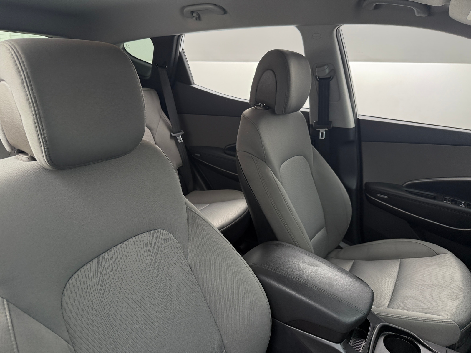 Thumbnail: 2017 Hyundai Santa Fe - 2