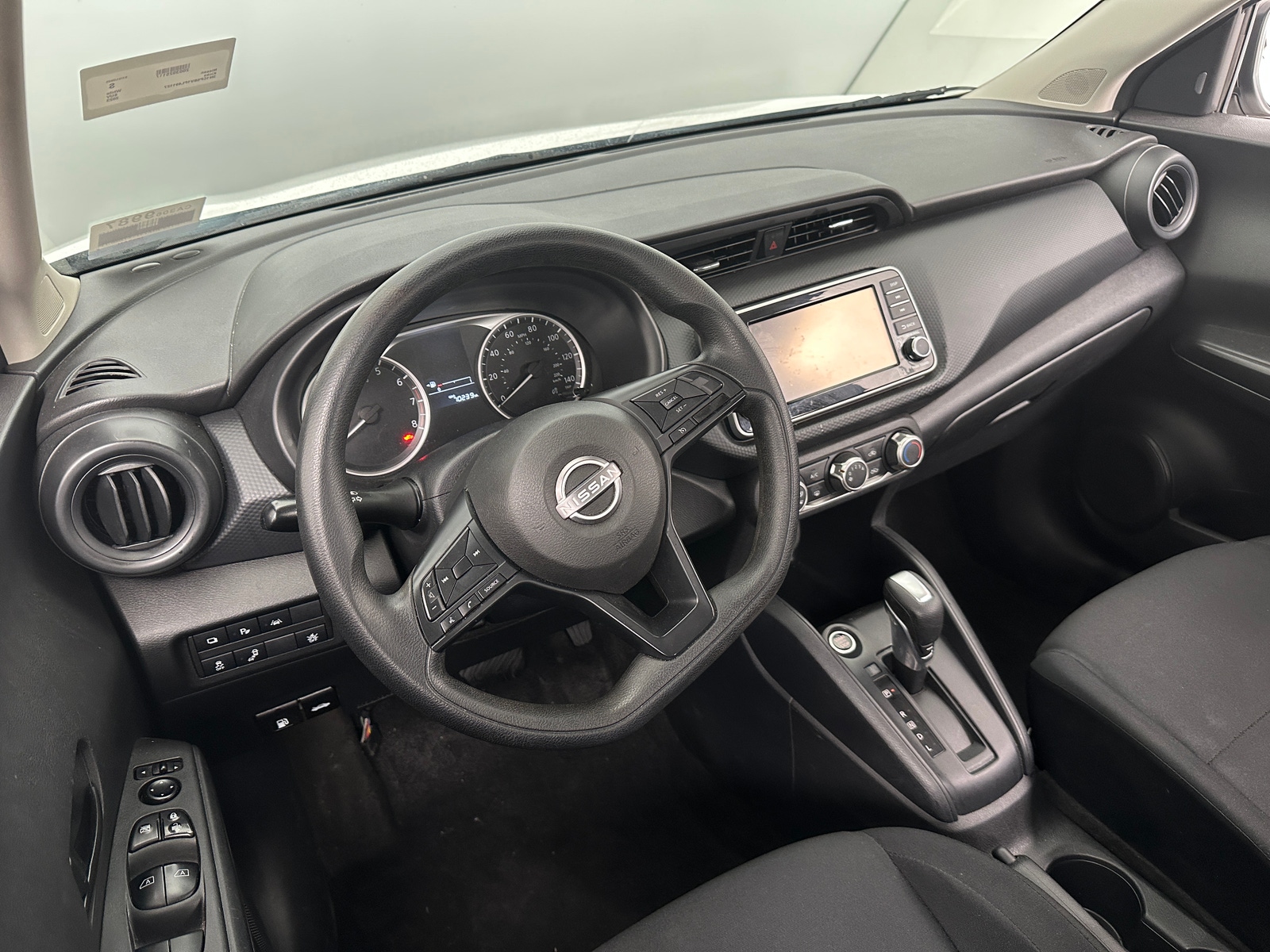Thumbnail: 2023 Nissan Kicks - 3