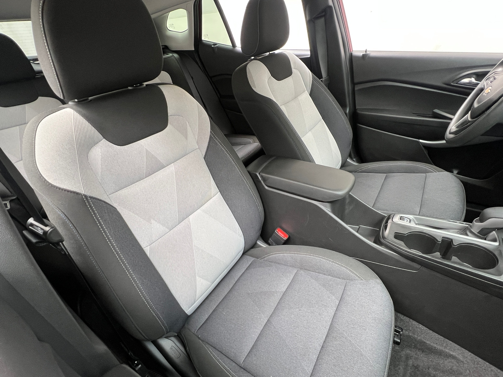 Thumbnail: 2025 Chevrolet Trax - 2