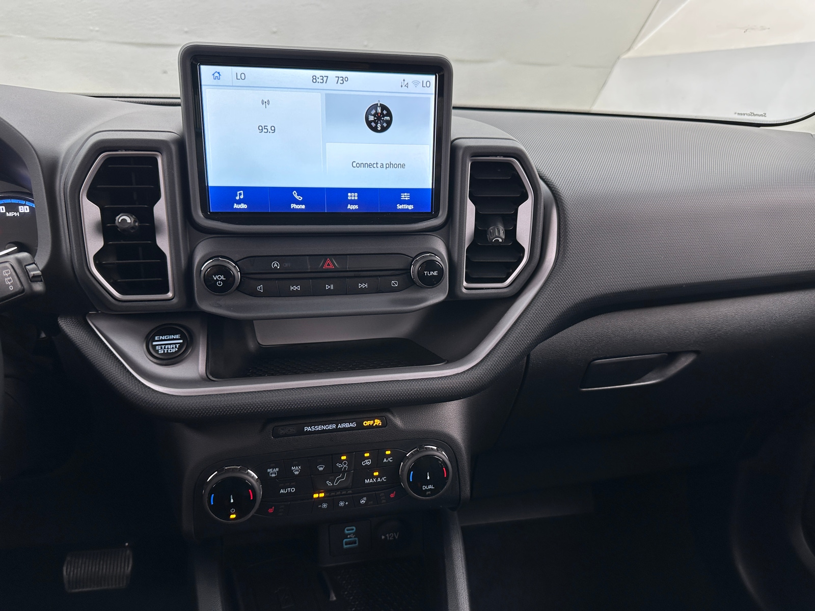 Thumbnail: 2022 Ford Bronco Sport - 3
