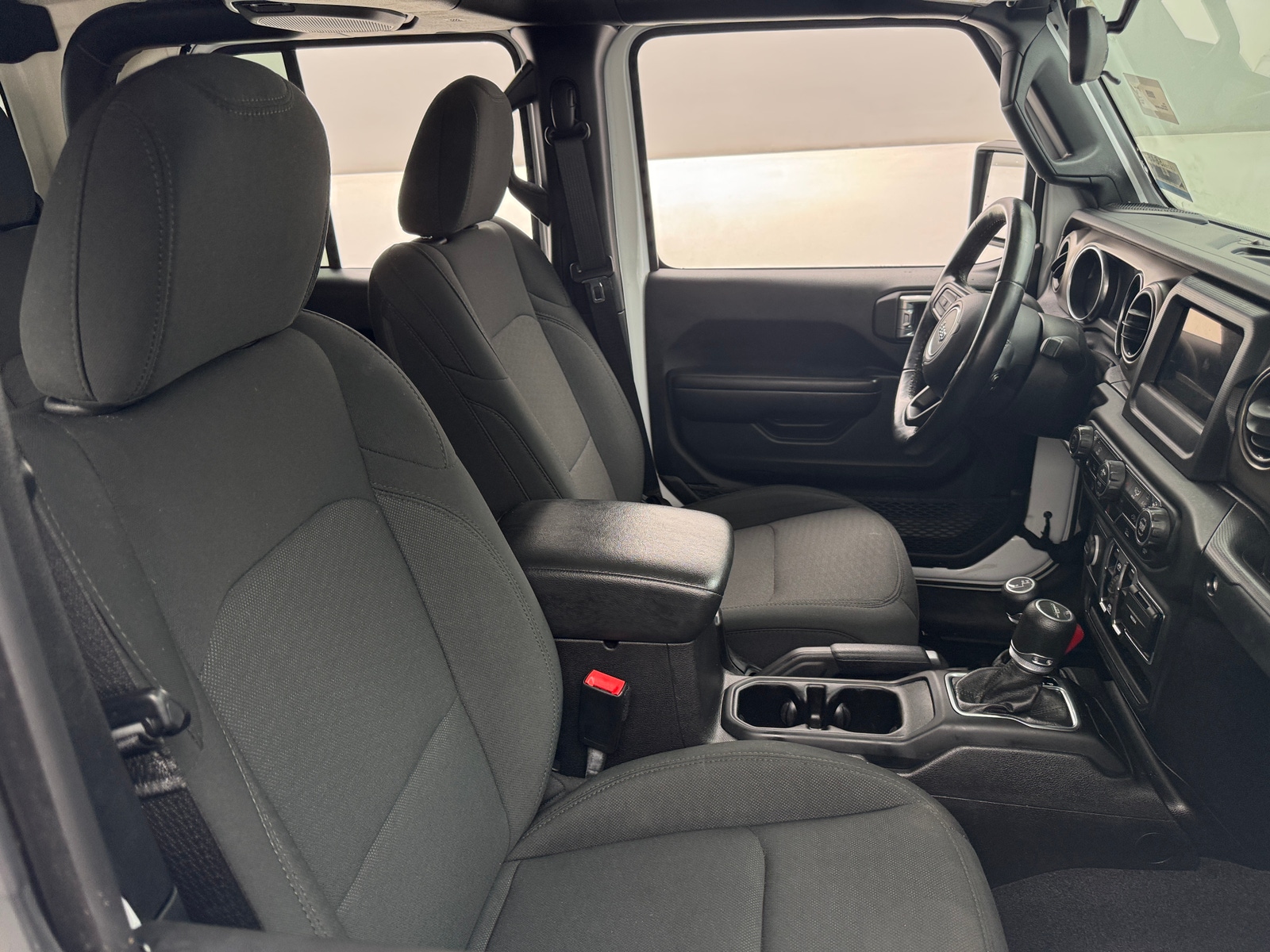 Thumbnail: 2020 Jeep Gladiator - 2