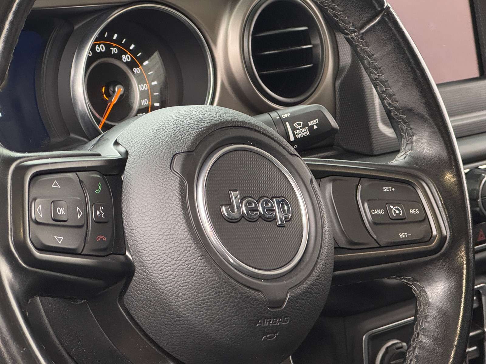 Thumbnail: 2020 Jeep Gladiator - 5