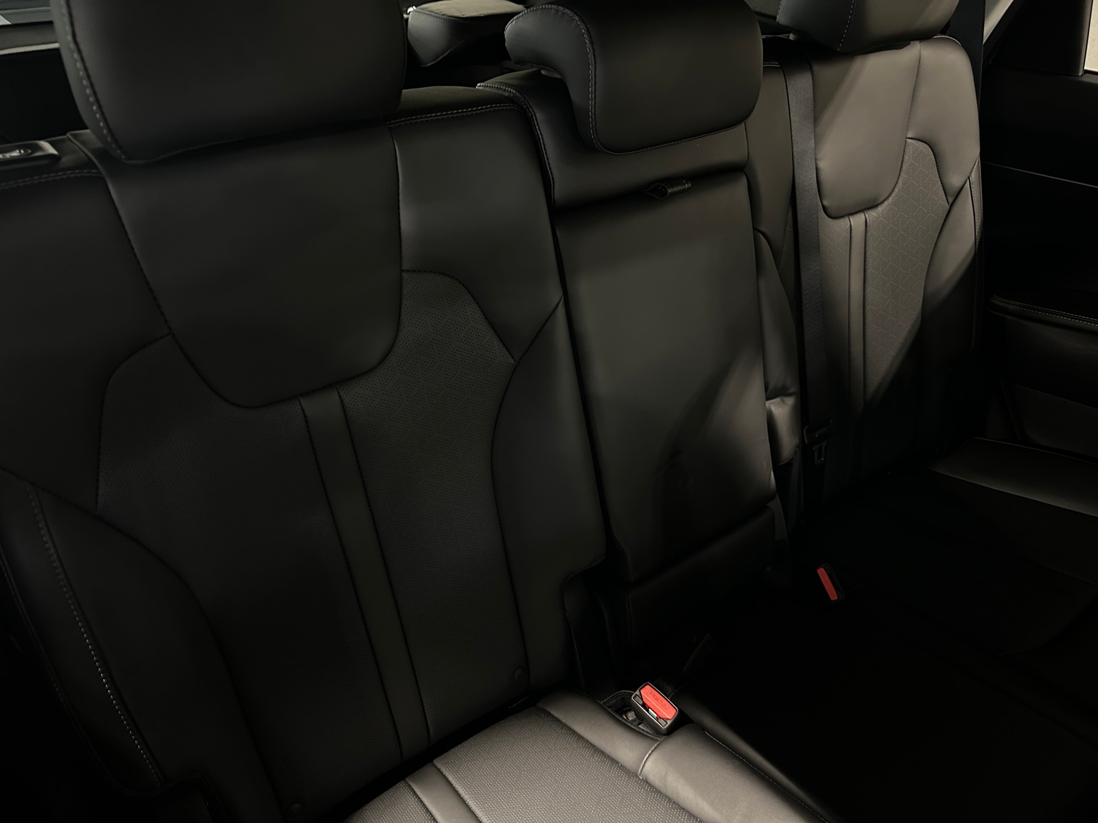 Thumbnail: 2023 Kia Sorento - 5