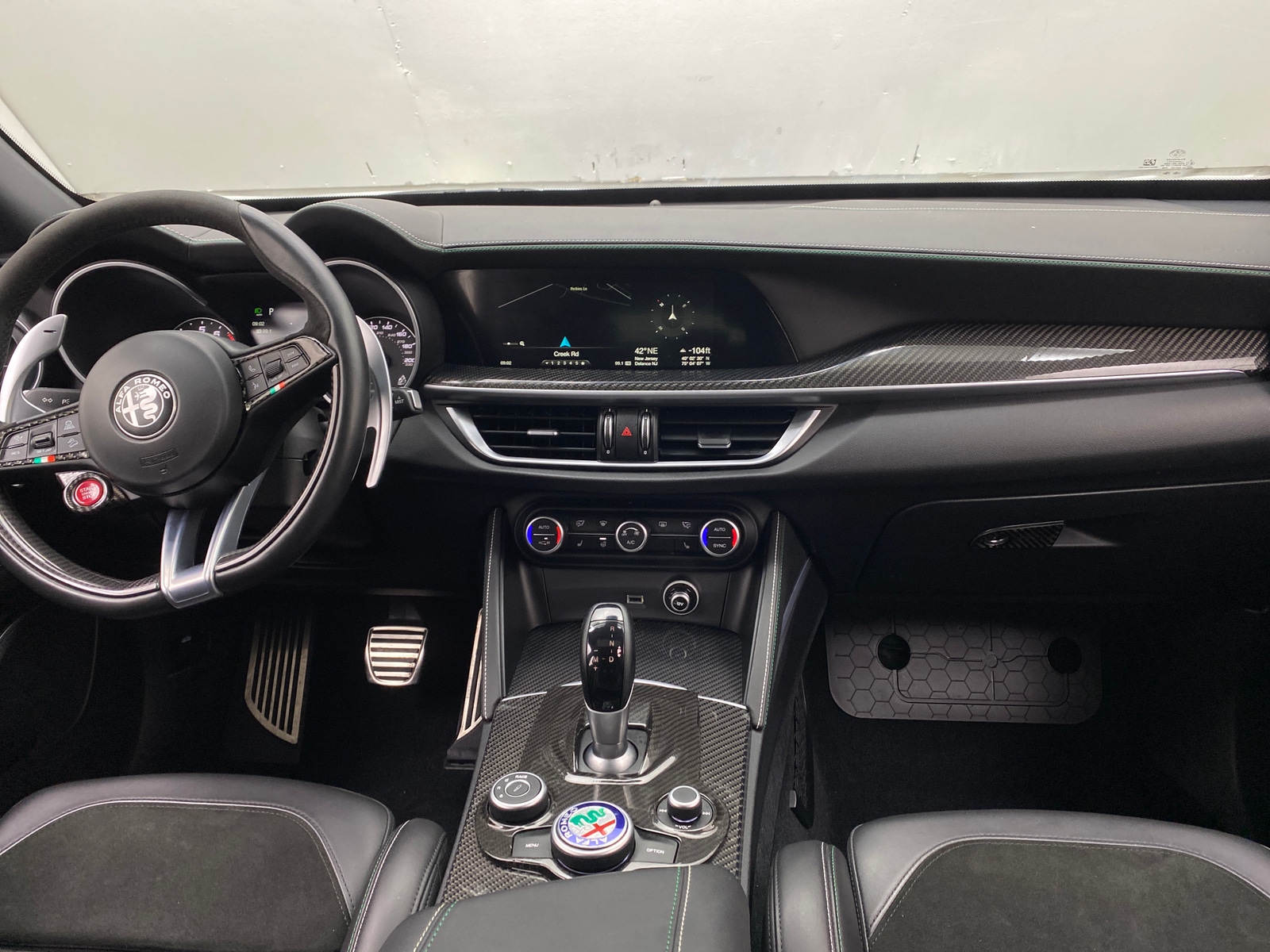 Thumbnail: 2019 Alfa Romeo Stelvio - 2