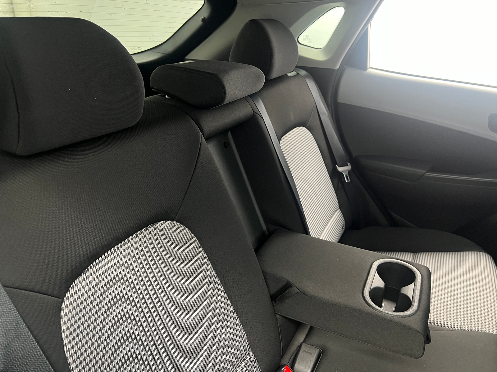 Thumbnail: 2020 Hyundai Kona - 6