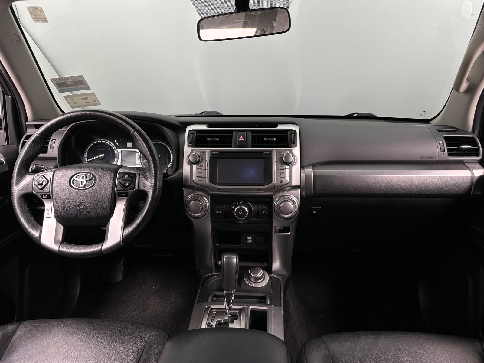 Thumbnail: 2016 Toyota 4Runner - 3