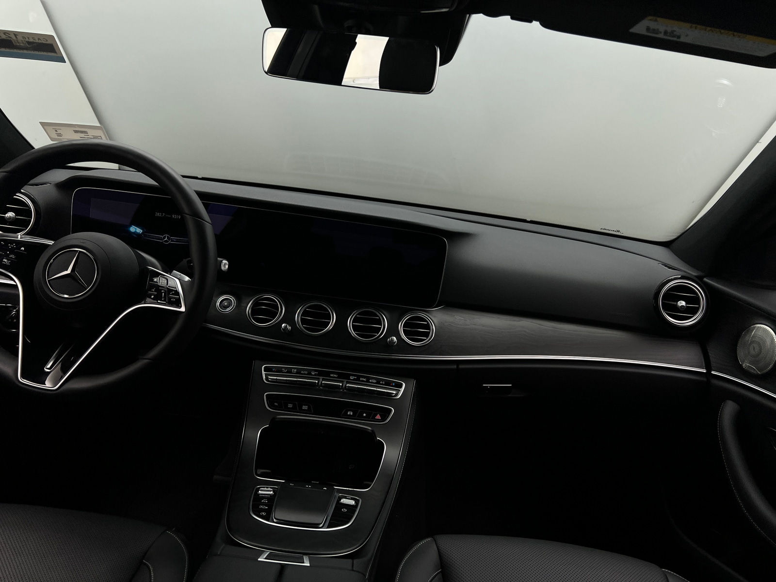 Thumbnail: 2023 Mercedes-Benz E-Class - 2