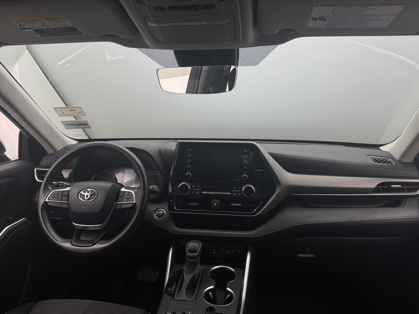 Thumbnail: 2022 Toyota Highlander - 3