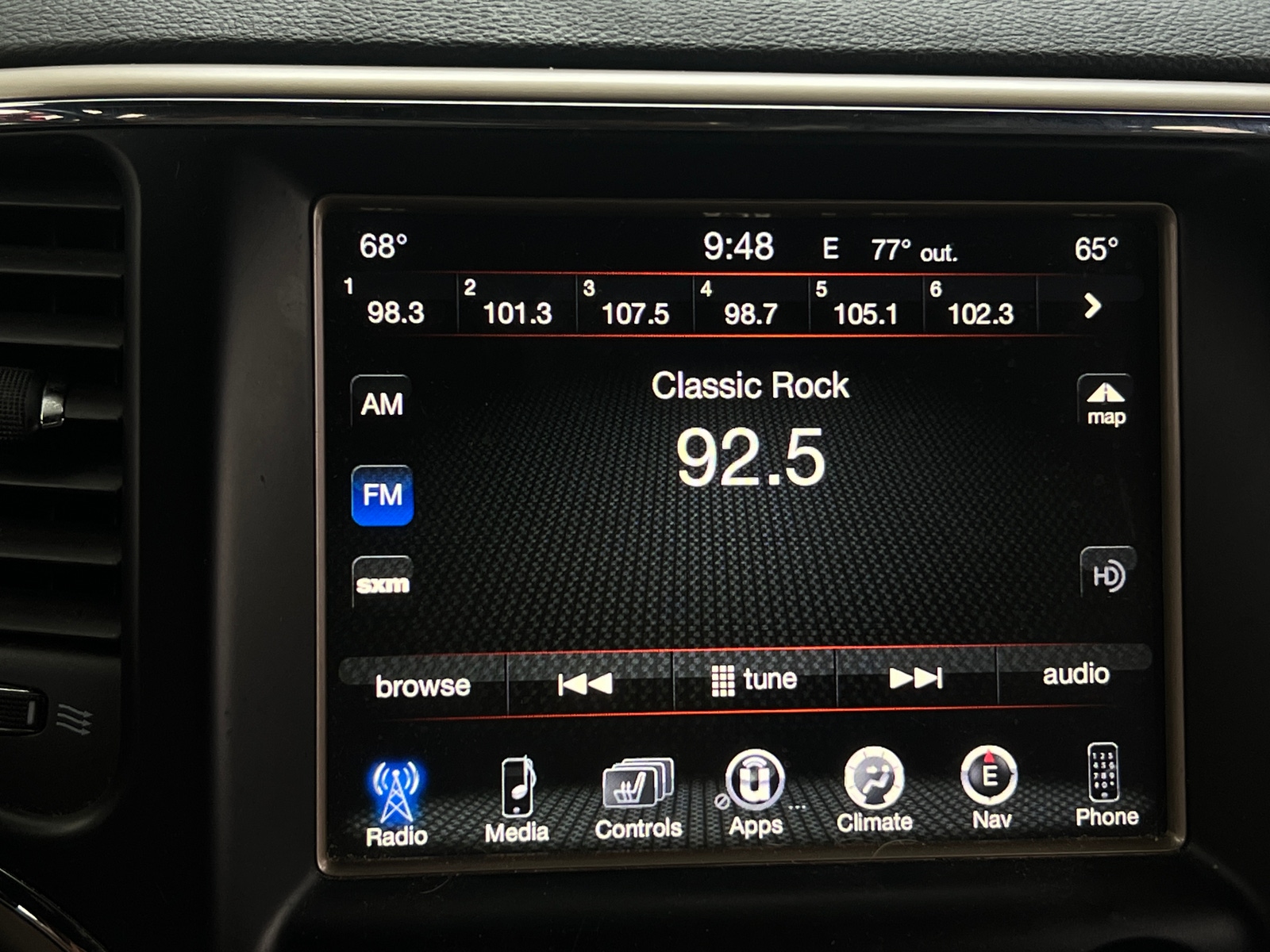 Thumbnail: 2016 Jeep Grand Cherokee - 4