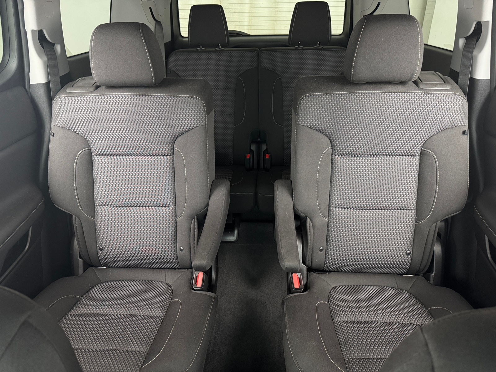 Thumbnail: 2023 GMC Acadia - 6