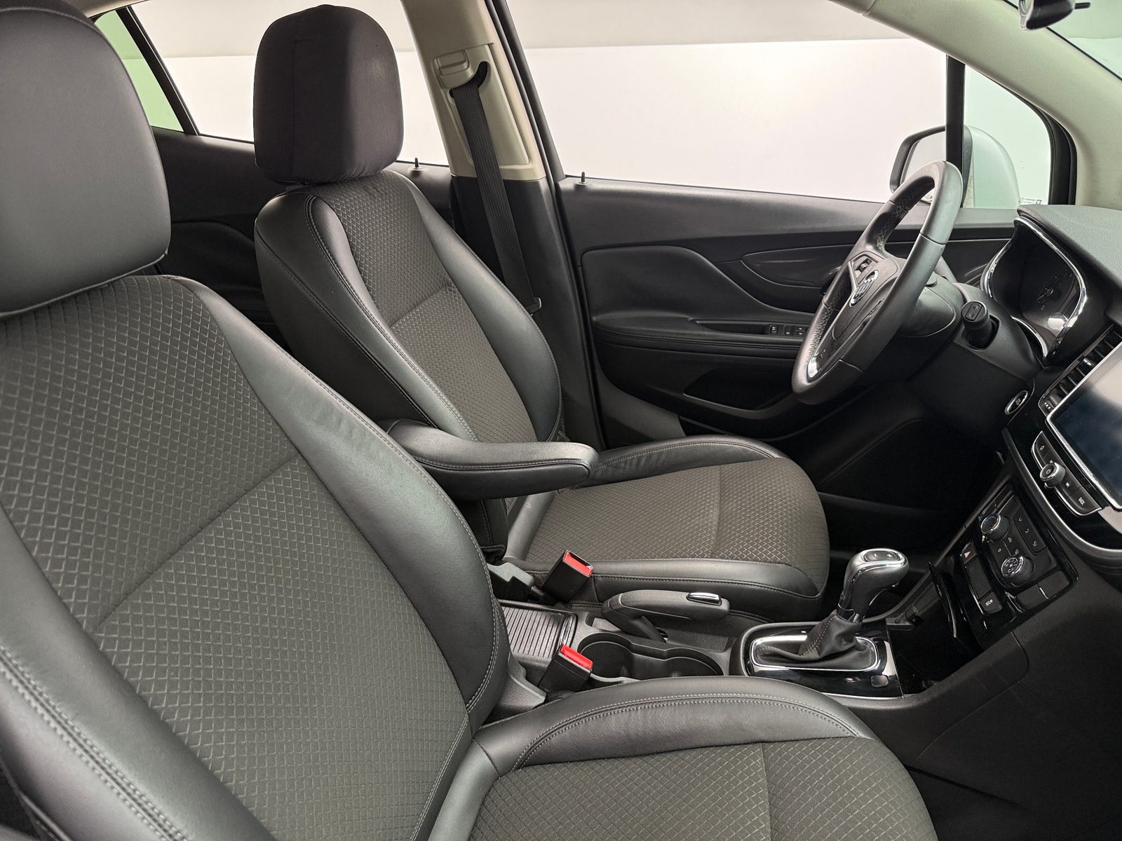 Thumbnail: 2017 Buick Encore - 2