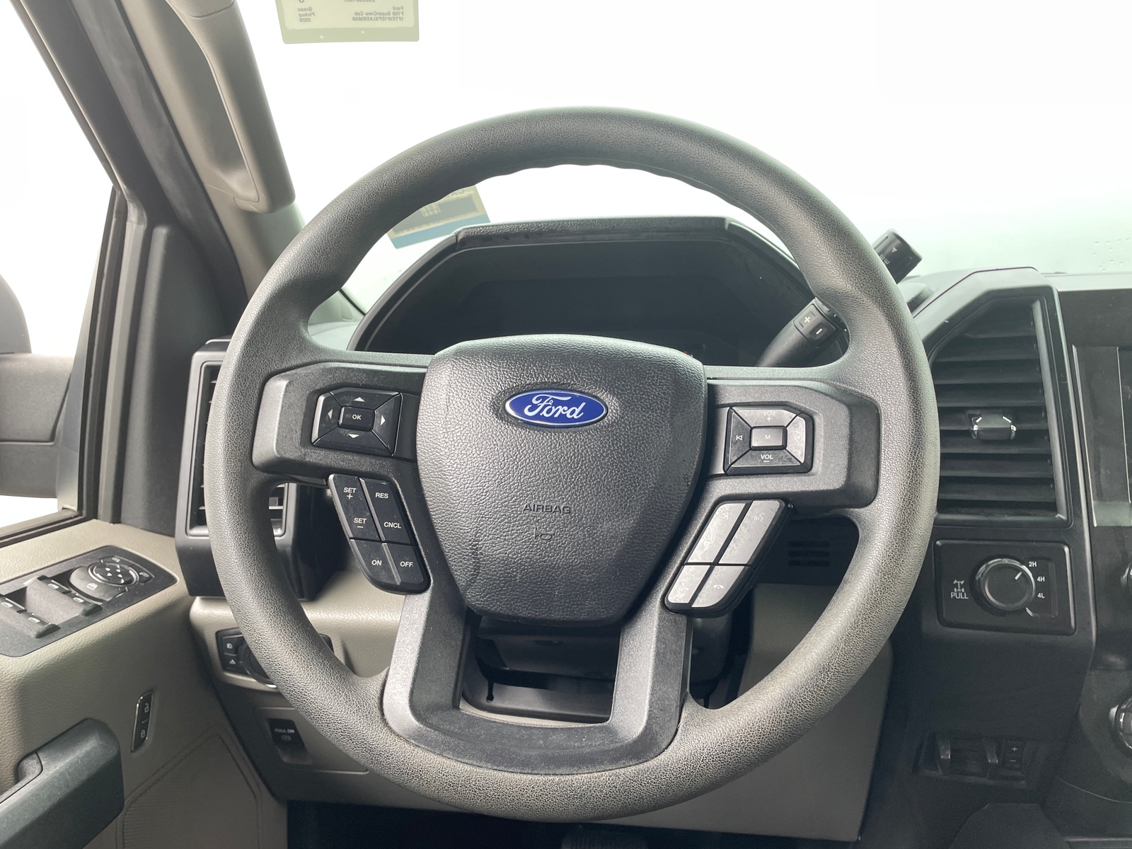 Thumbnail: 2020 Ford Econoline - 5
