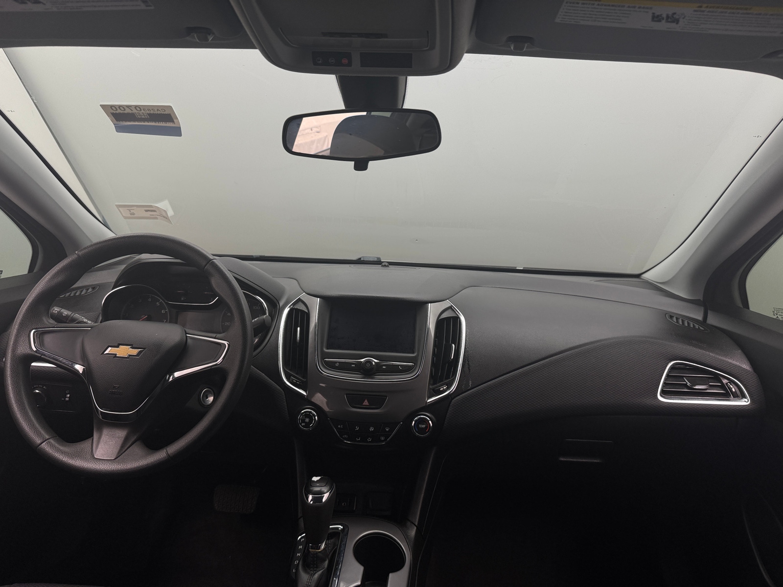Thumbnail: 2019 Chevrolet Cruze - 3