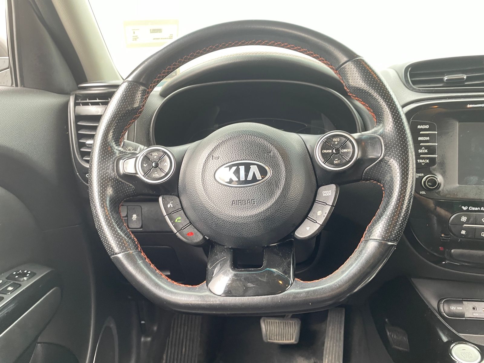 Thumbnail: 2019 Kia Soul - 4