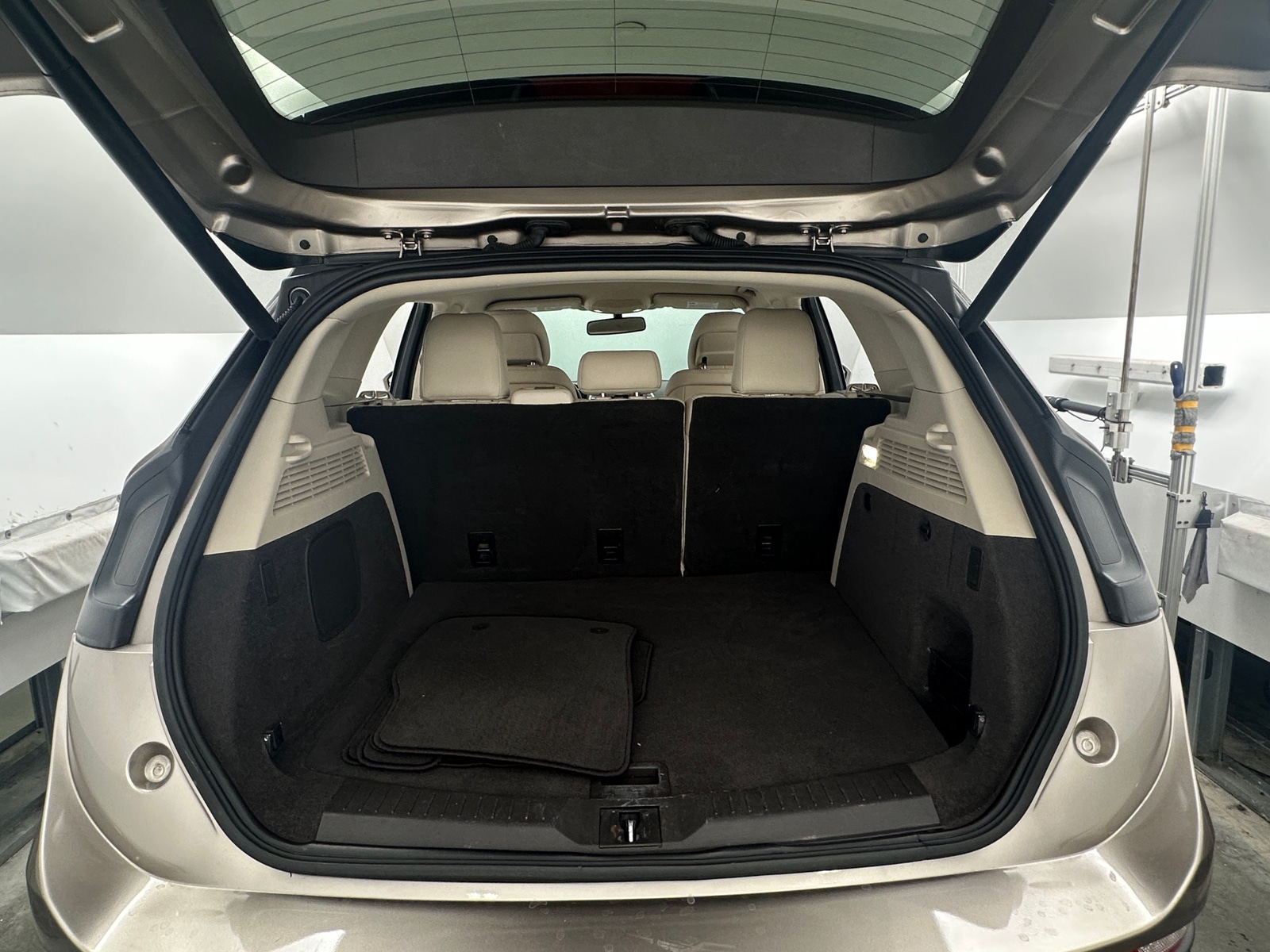 Thumbnail: 2019 Lincoln MKC - 6