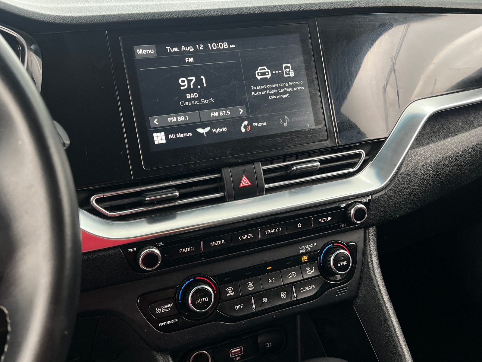 Thumbnail: 2021 Kia Niro - 4