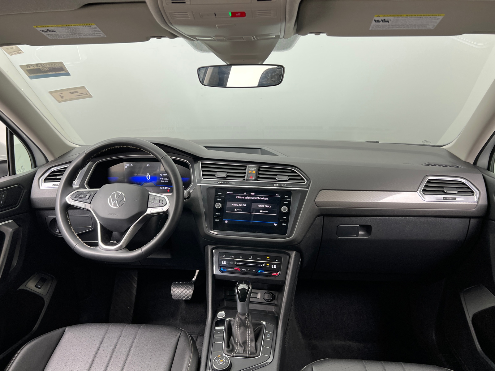 Thumbnail: 2024 Volkswagen Tiguan - 2