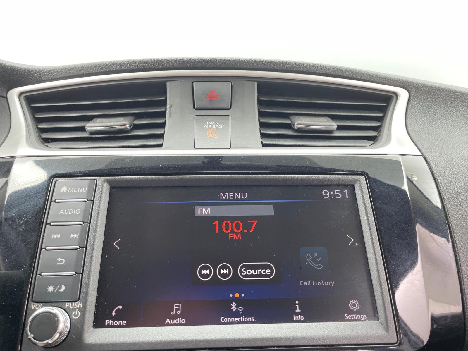 Thumbnail: 2019 Nissan Sentra - 3