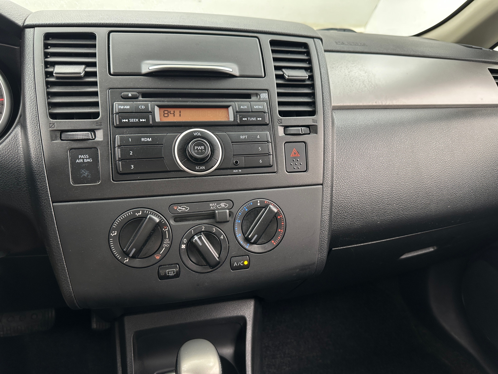 Thumbnail: 2012 Nissan Versa - 4