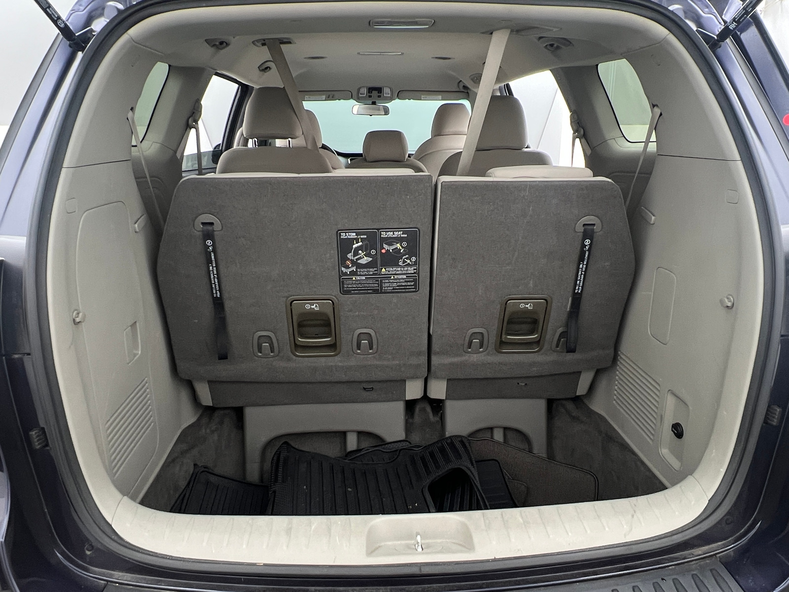 Thumbnail: 2021 Kia Sedona - 7
