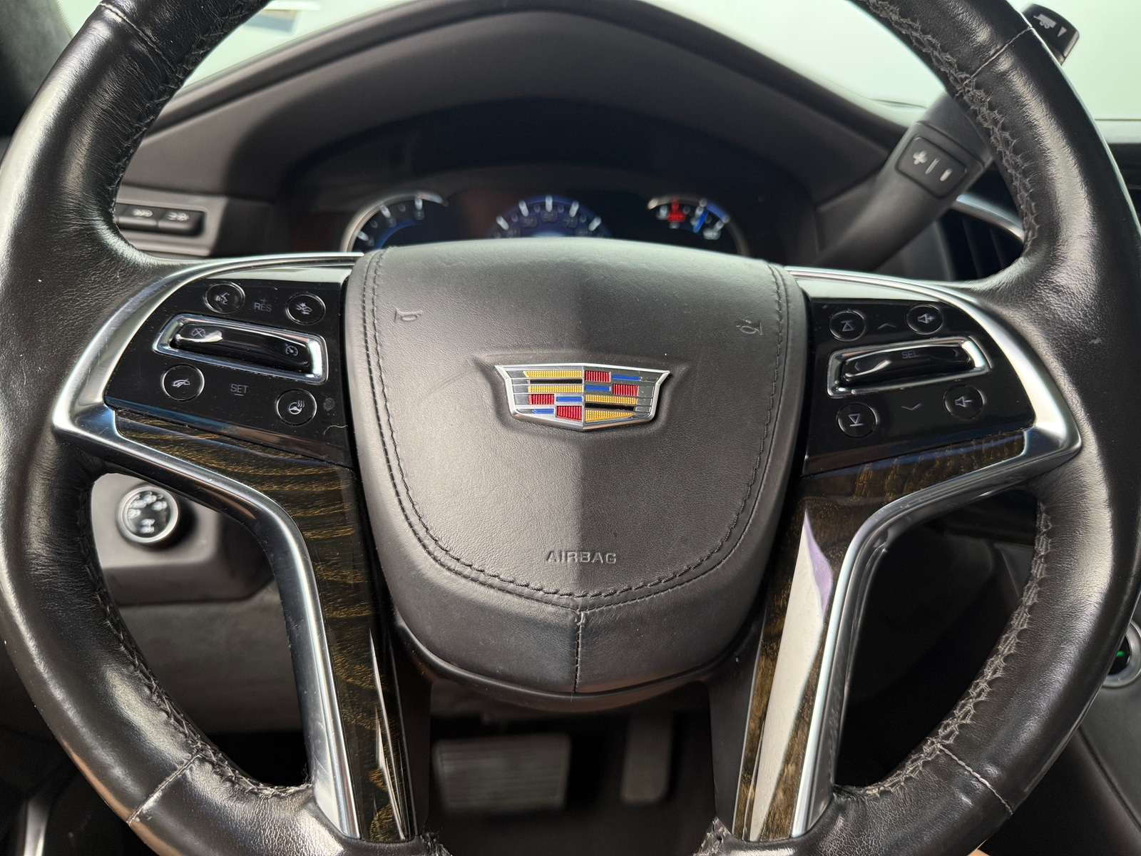 Thumbnail: 2016 Cadillac Escalade - 4