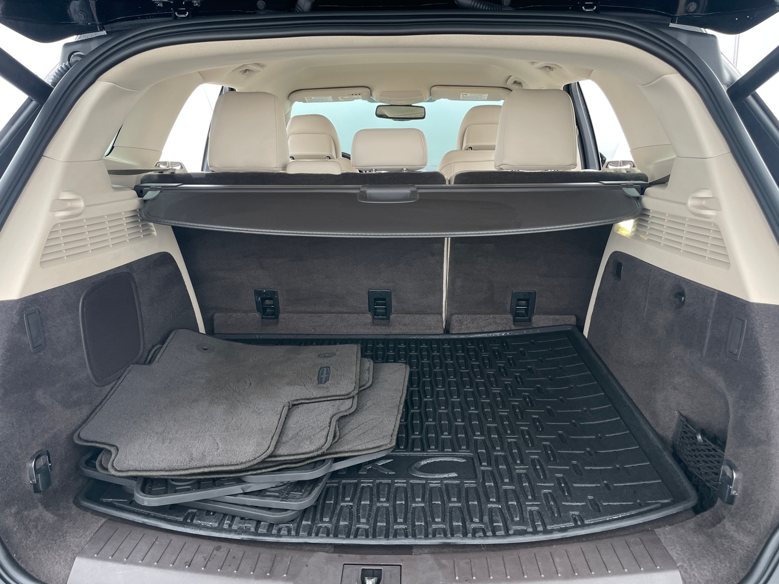 Thumbnail: 2017 Lincoln MKC - 6