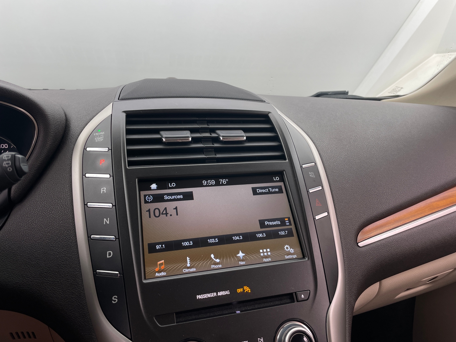 Thumbnail: 2017 Lincoln MKC - 3