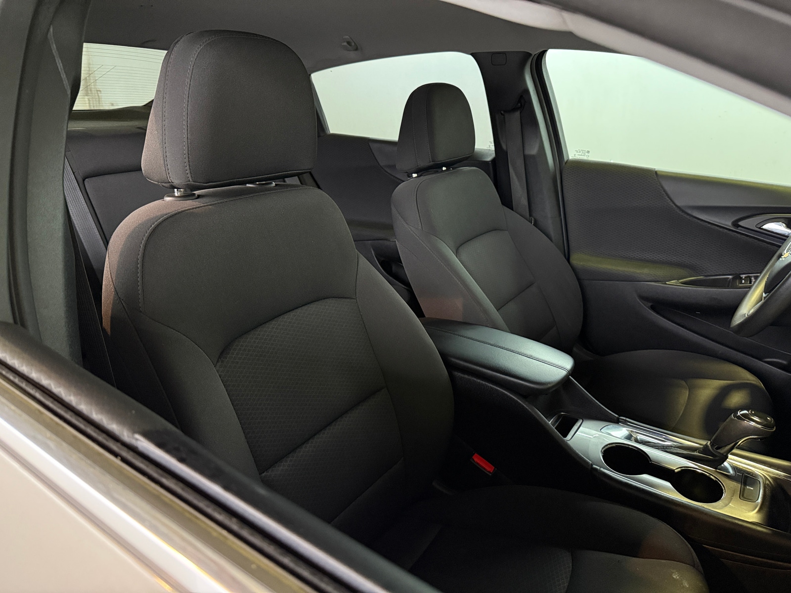 Thumbnail: 2018 Chevrolet Malibu - 2