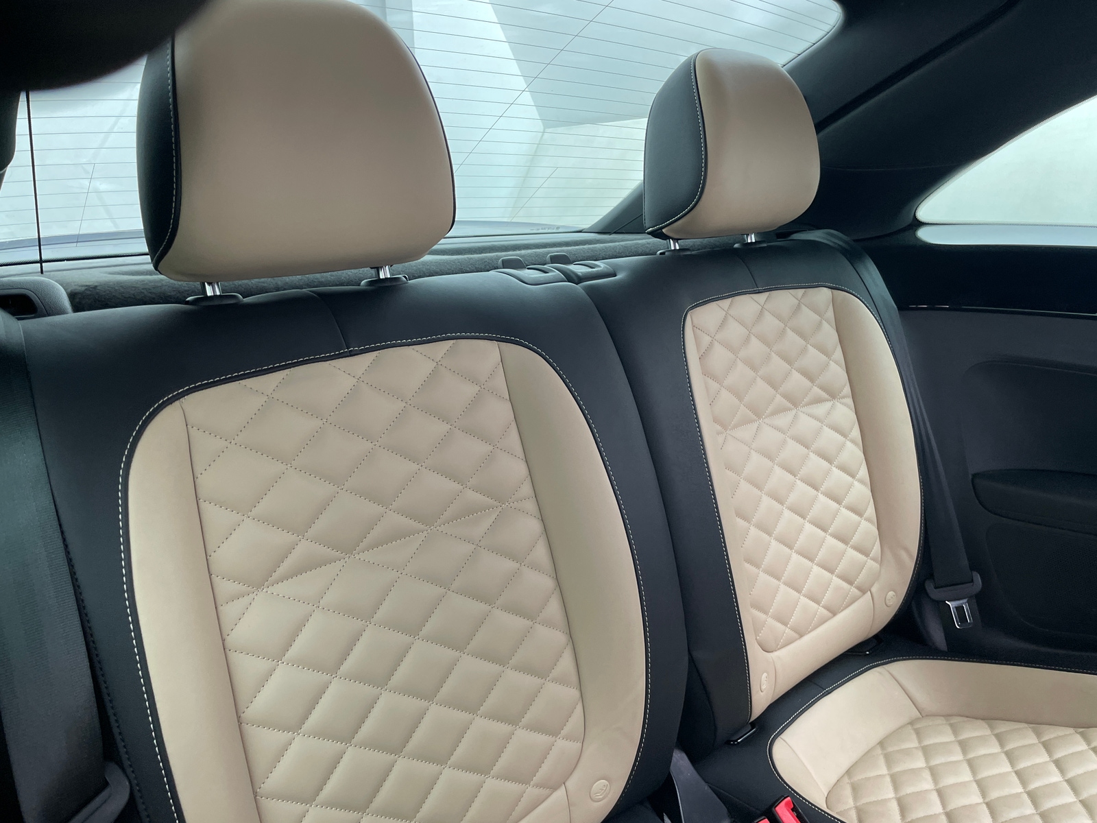 Thumbnail: 2019 Volkswagen Beetle - 5