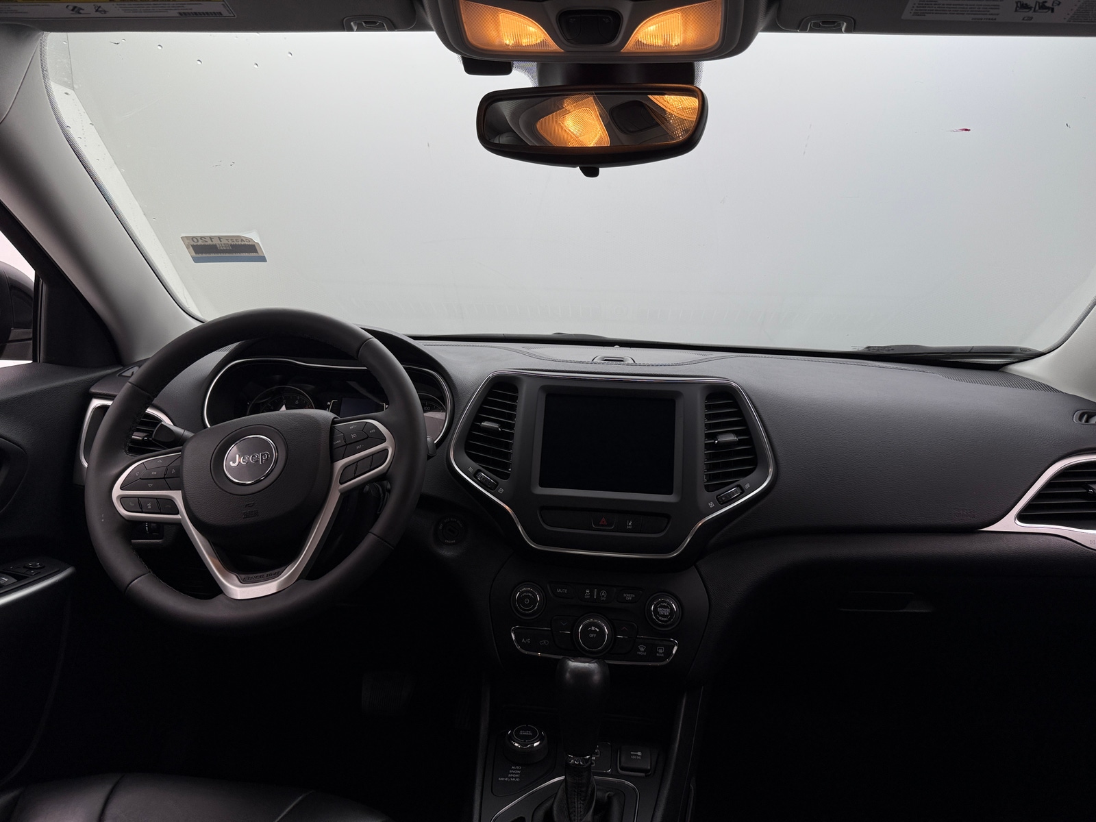 Thumbnail: 2022 Jeep Cherokee - 3