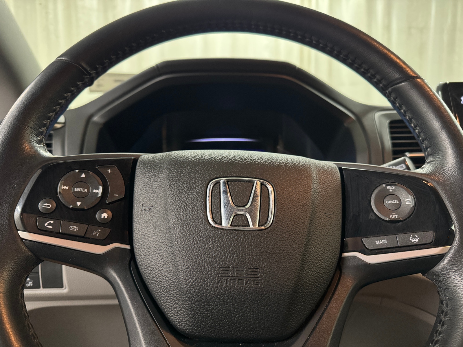 Thumbnail: 2018 Honda Odyssey - 4