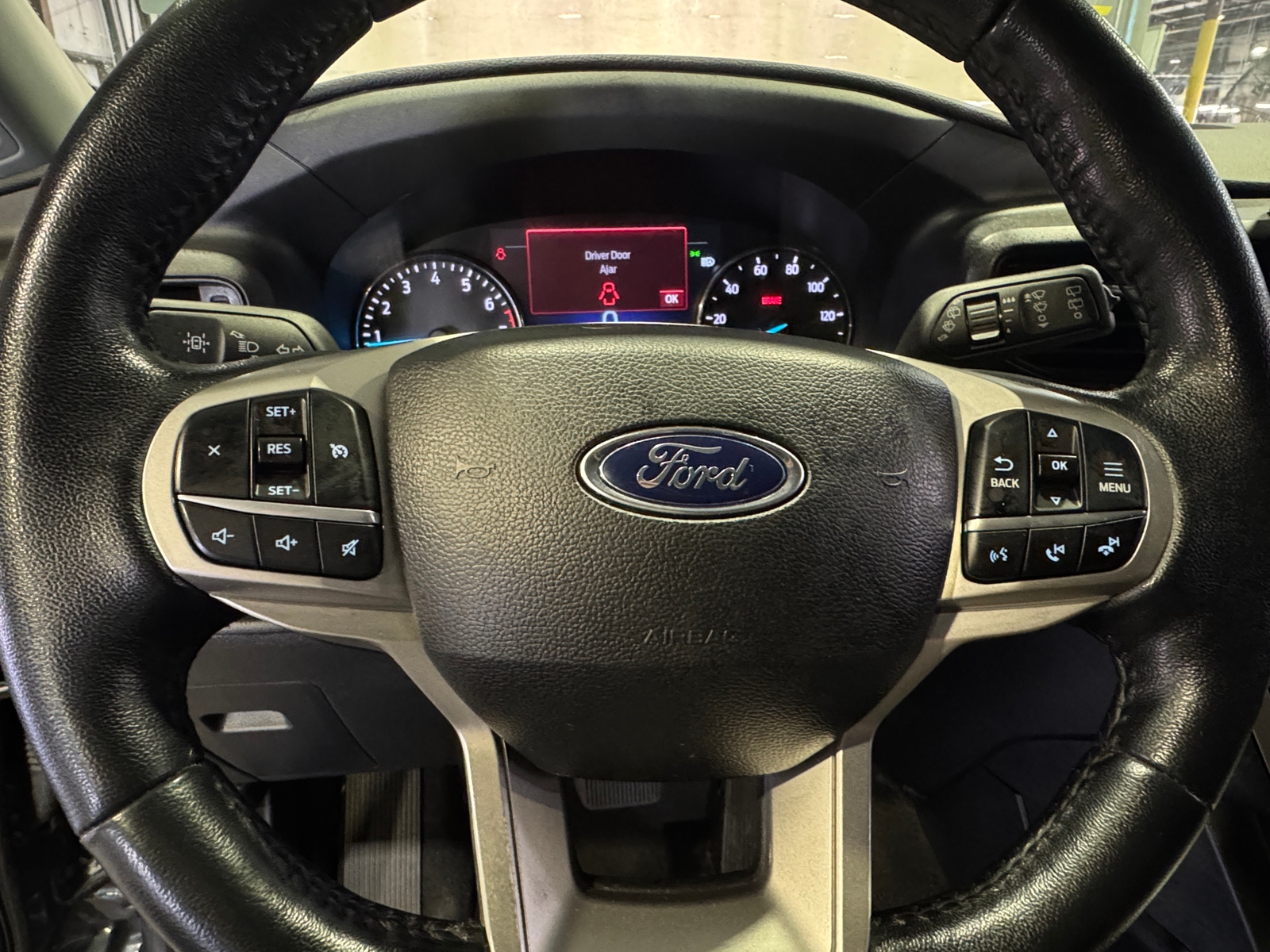 Thumbnail: 2022 Ford Explorer - 5