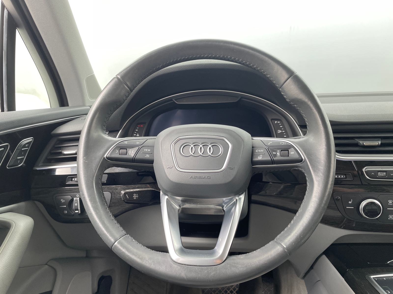 Thumbnail: 2019 Audi Q7 - 4