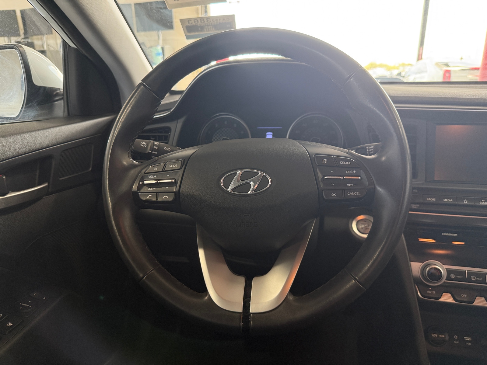 Thumbnail: 2019 Hyundai Elantra - 5