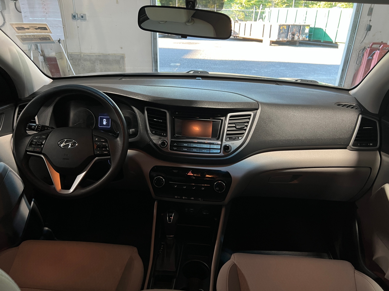 Thumbnail: 2017 Hyundai Tucson - 3