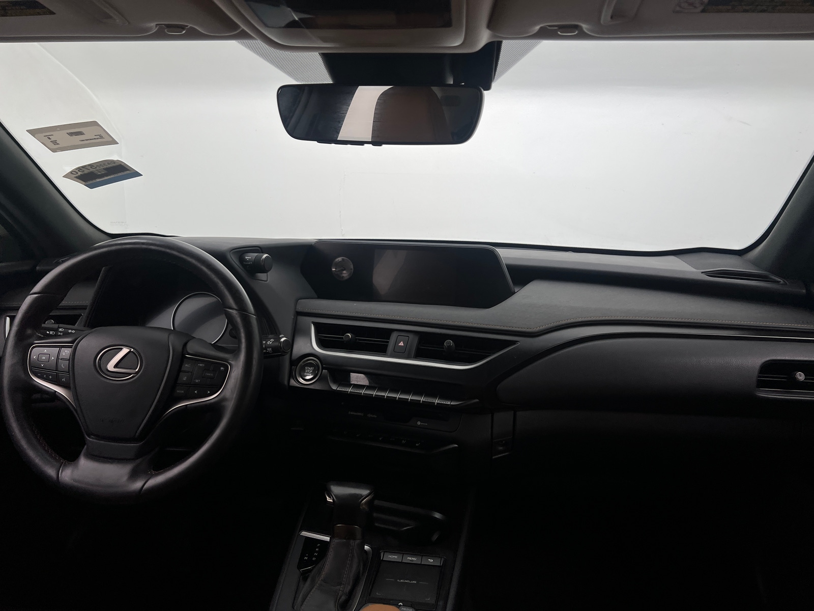 Thumbnail: 2019 Lexus UX - 2