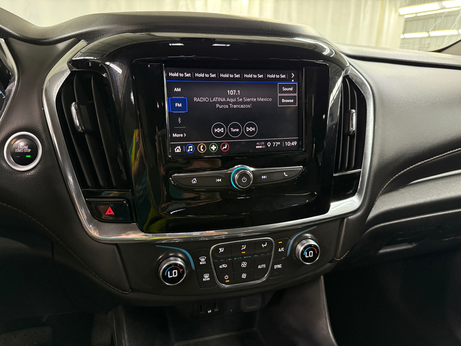 Thumbnail: 2020 Chevrolet Traverse - 4