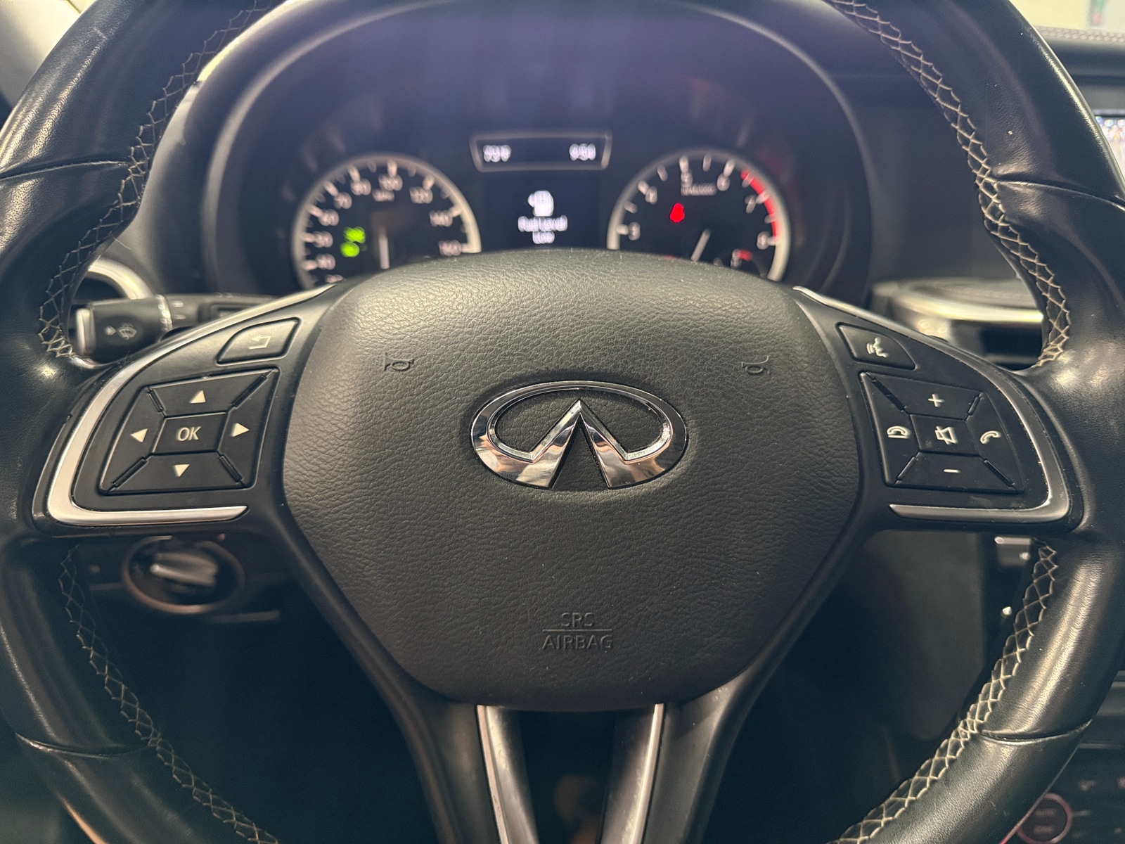 Thumbnail: 2018 INFINITI QX30 - 4
