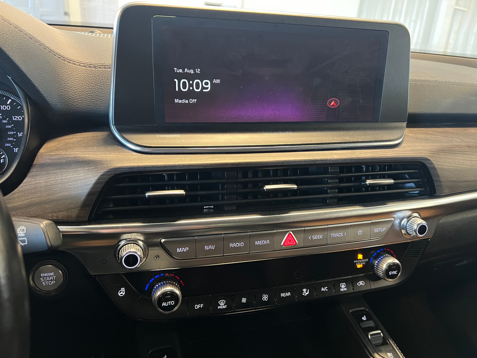 Thumbnail: 2021 Kia Telluride - 3