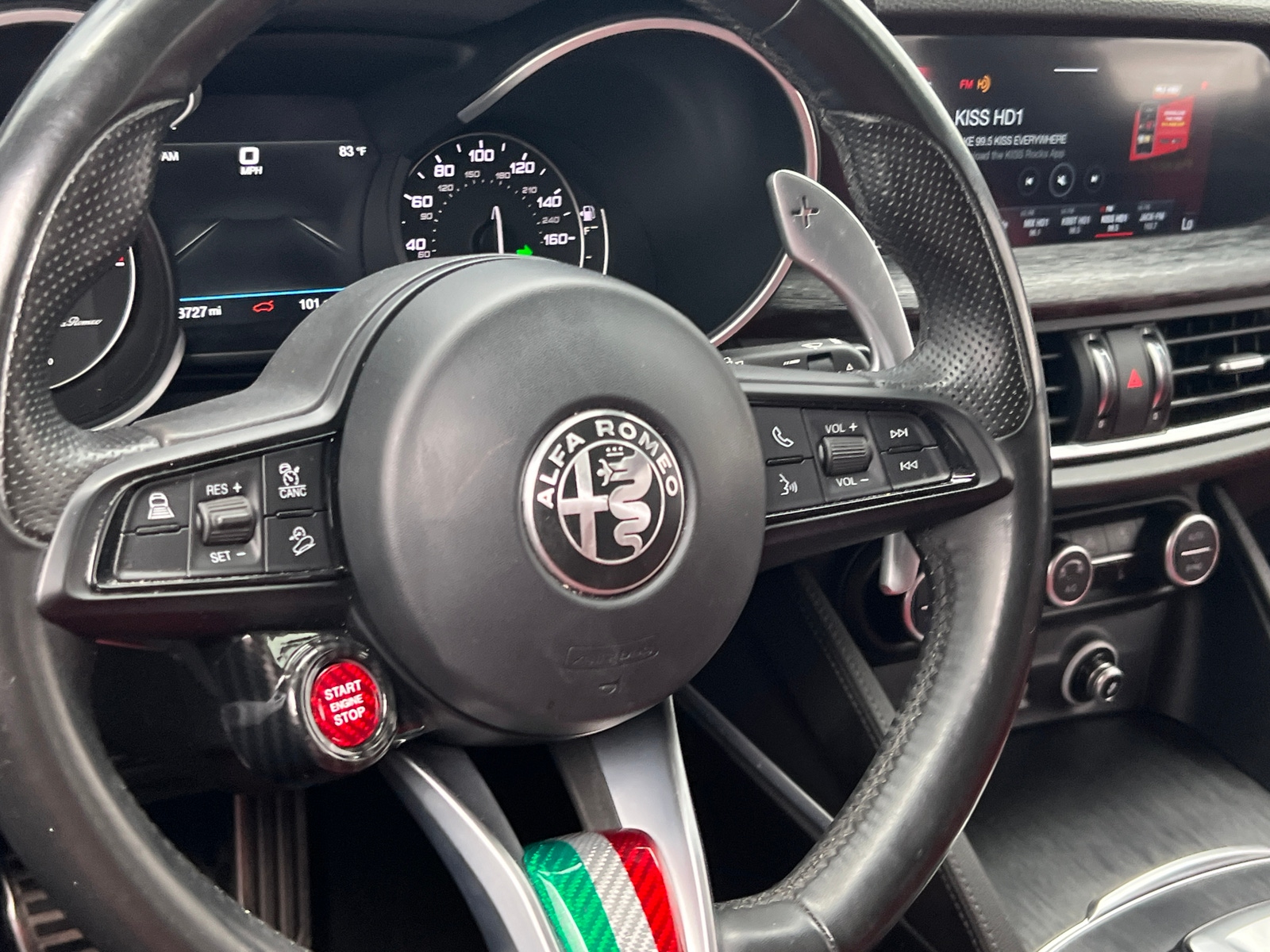 Thumbnail: 2022 Alfa Romeo Stelvio - 4