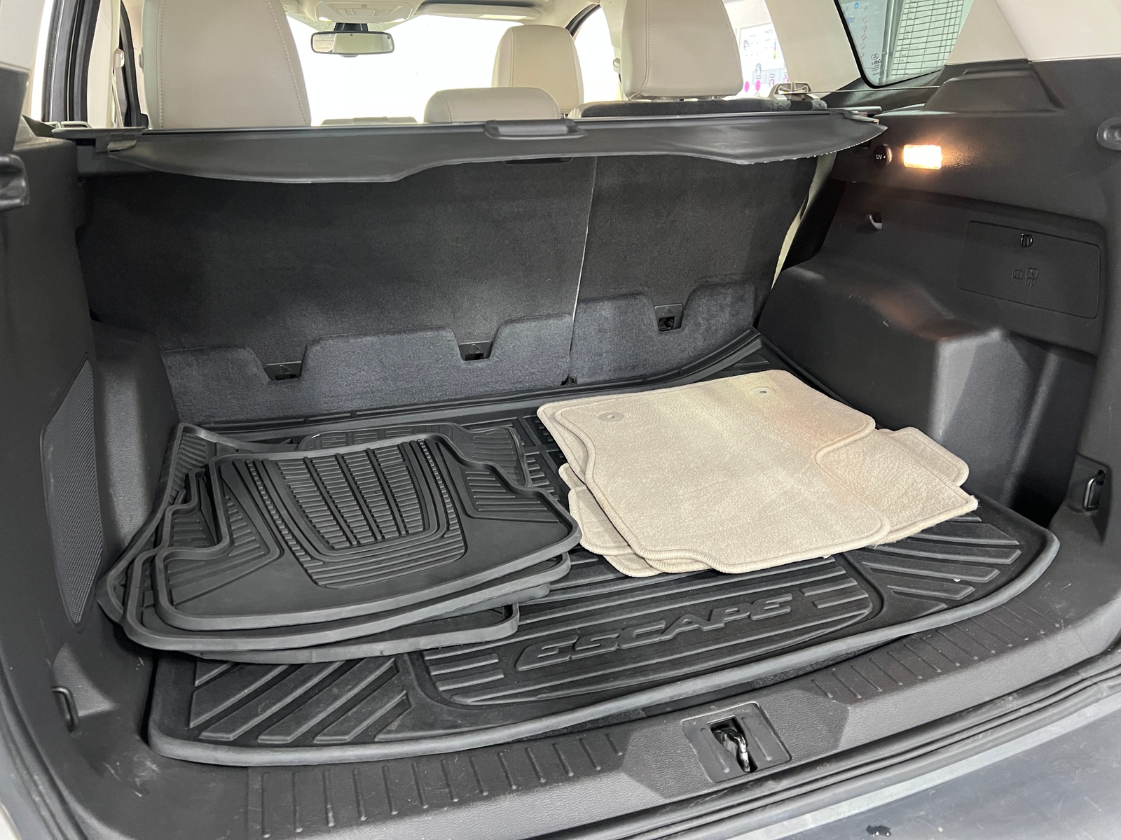 Thumbnail: 2016 Ford Escape - 6