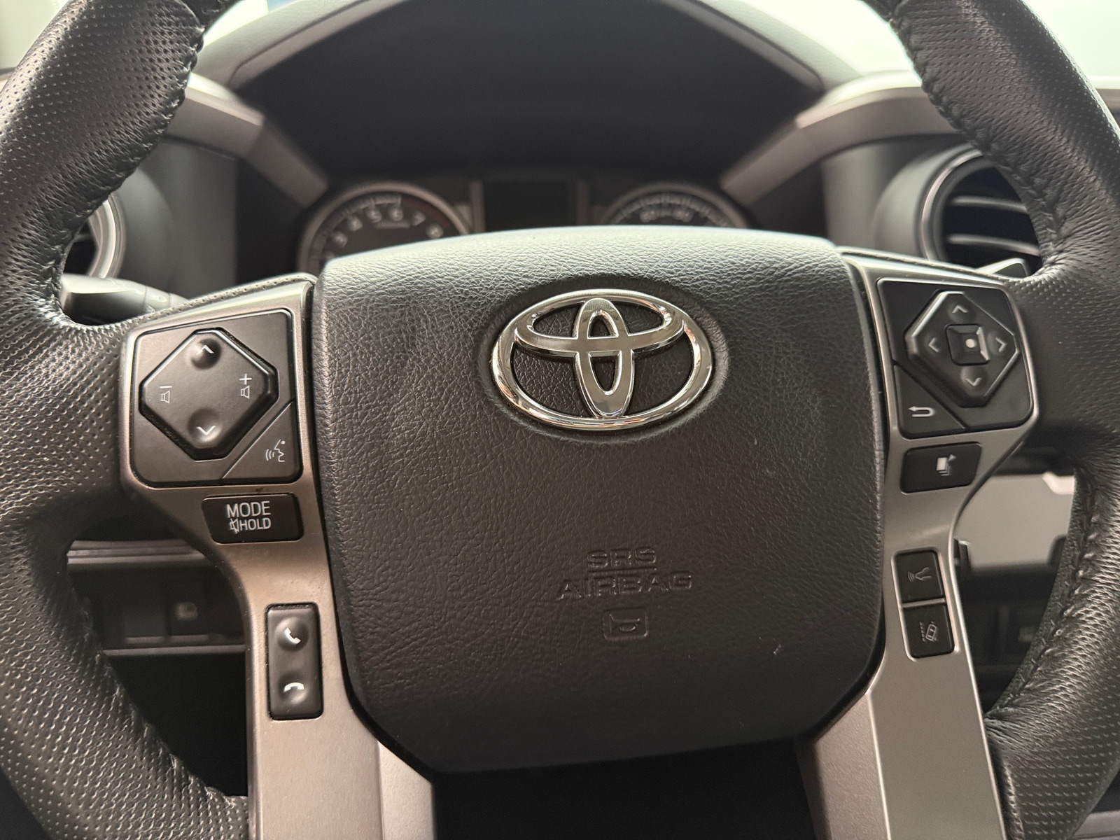 Thumbnail: 2019 Toyota Tacoma - 5